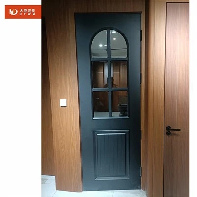 Porta interna in legno a mezzo vetro